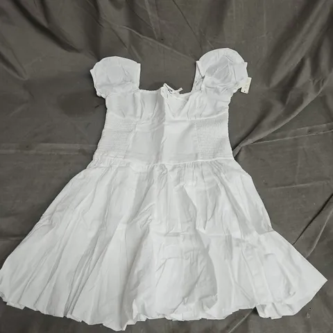 HOLLISTER ROMPER DRESS IN WHITE SIZE XS