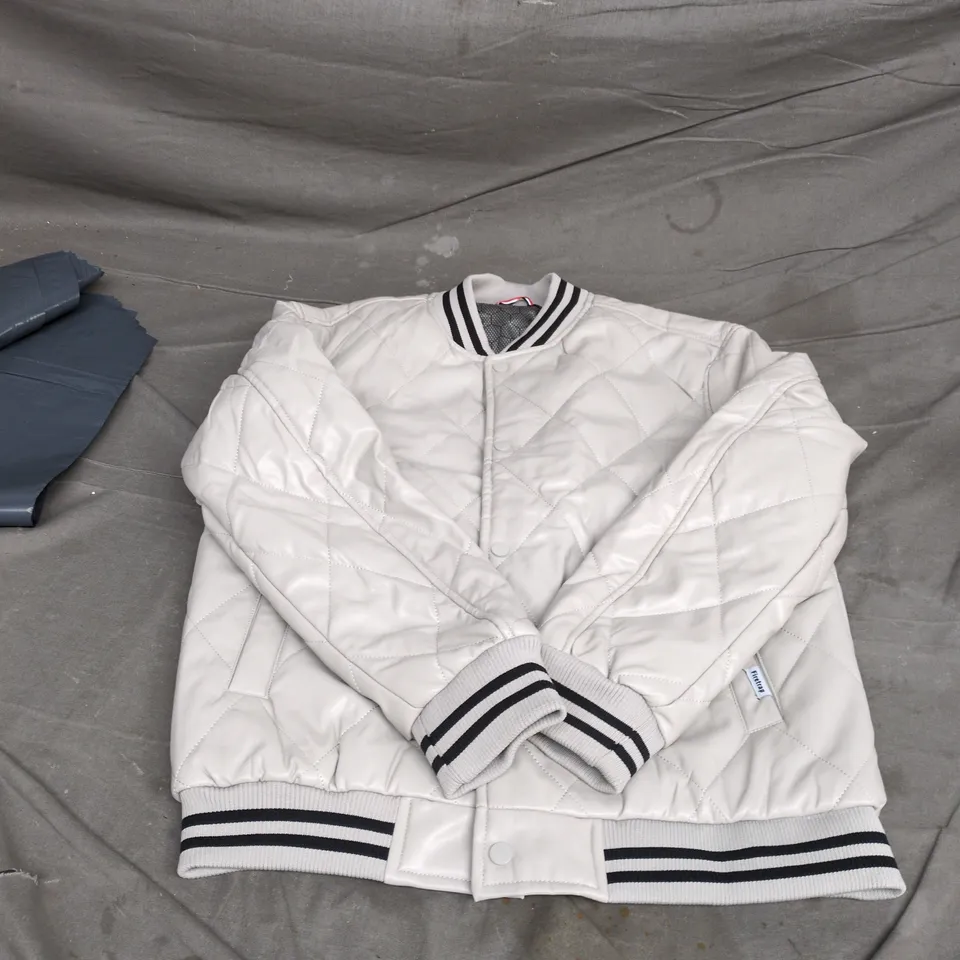 FIRETRAP MEN'S LIGHT GREY QUILTED BOMBER JACKET - SIZE UK M