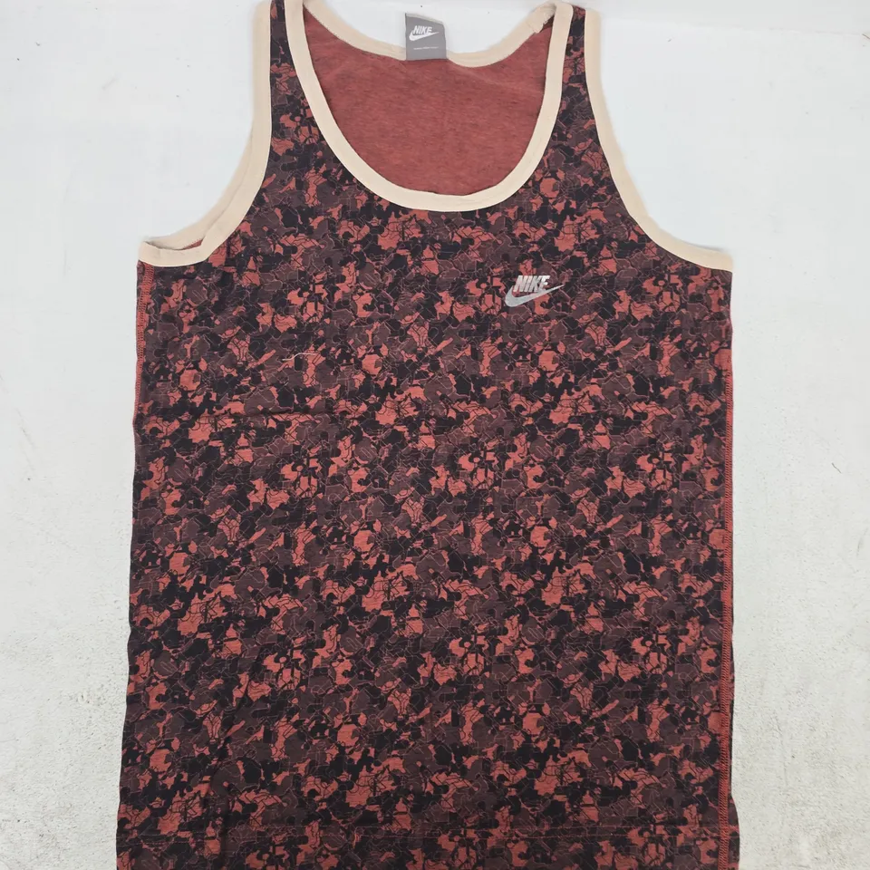 NIKE TANK TOP IN RED SIZE MEDIUM