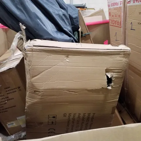 PALLET OF ASSORTED PRODUCTS INCLUDING FOLDING CHAIR, FULL LENGTH MIRROR, 5 STEP LADDER, OFFICE CHAIR