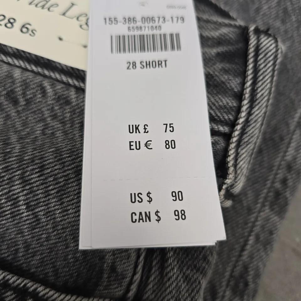 ABERCROMBIE AND FITCH WIDE LEG DENIM JEANS - SIZE W28