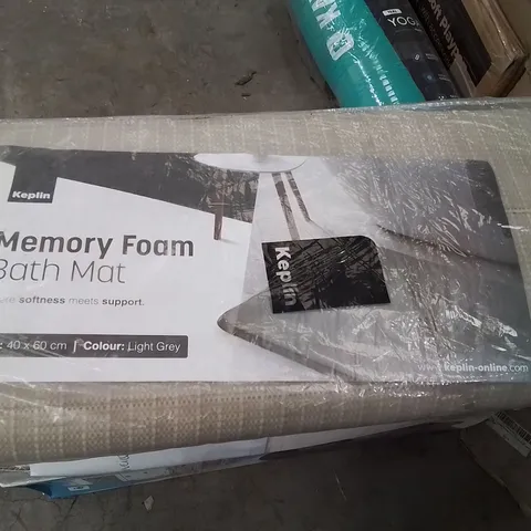 BAGGED MEMORY FOAM BATH MAT -GREY-
