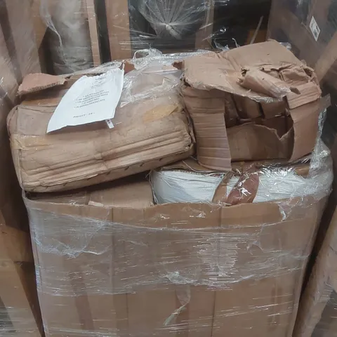 PALLET CONTAINING VERY LARGE QUANTITY OF ASSORTED BOXING GEAR