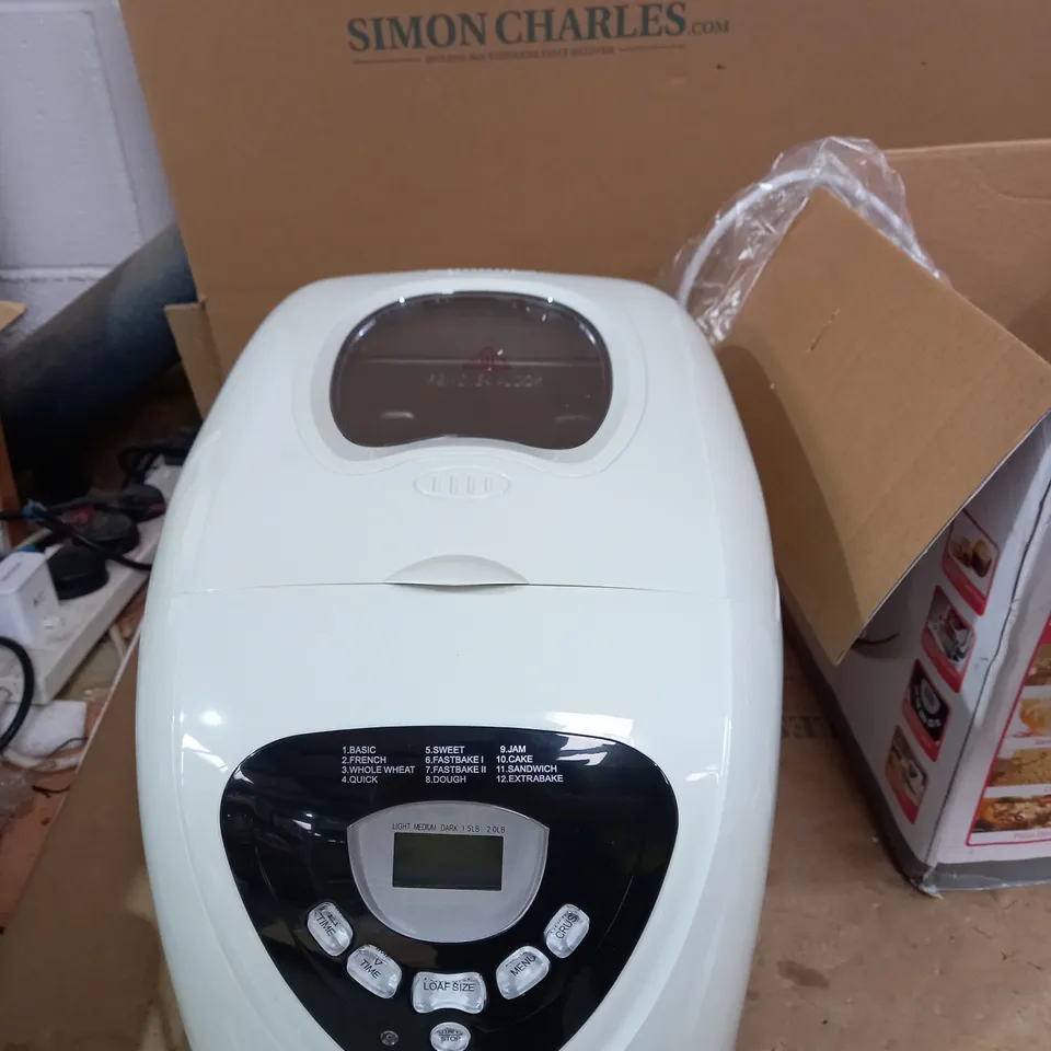 MORPHY RICHARDS MULTI-USE FASTBAKE BREADMAKER