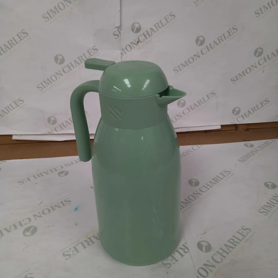 DAYS DAYS LARGE GREEN KETTLE