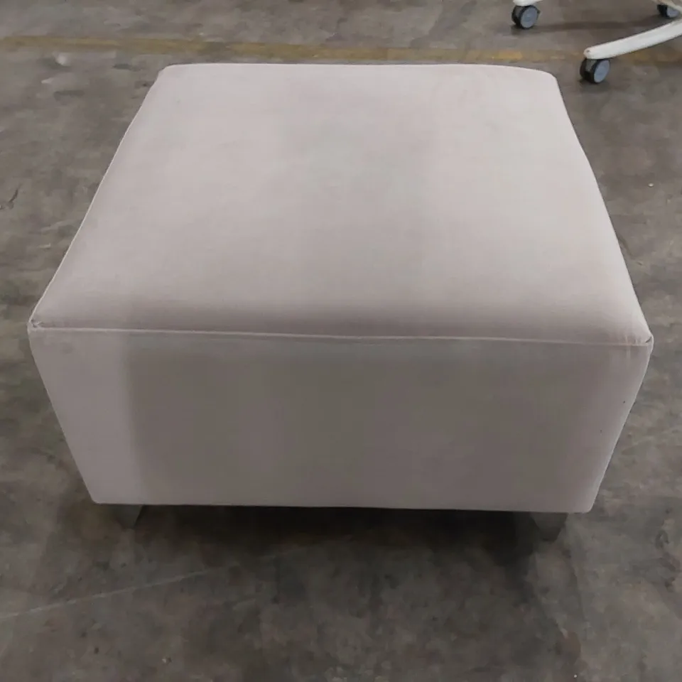 DESIGNER THE LOUNGE CO. FOOTSTOOL