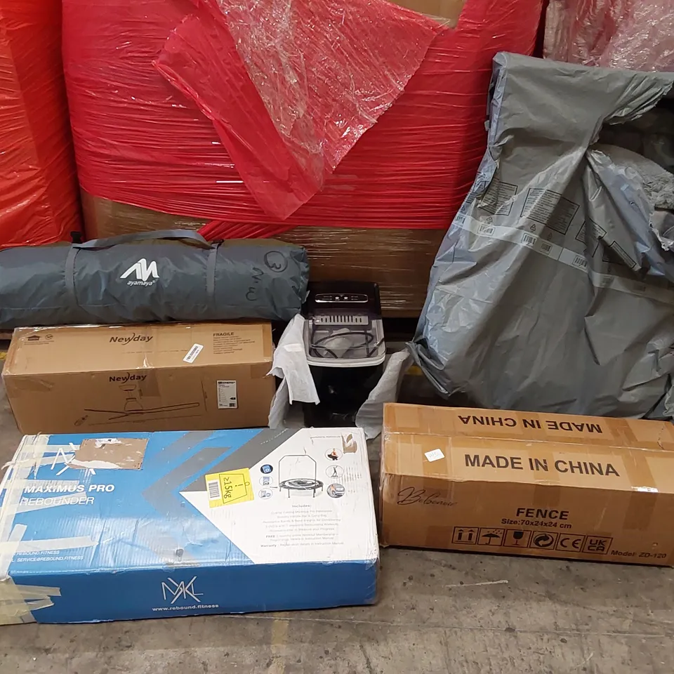 PALLET OF ASSORTED ITEMS INCLUDING: SMALL TRAMPOLINE, ICE MAKER, CEILING FAN LIGHT, AYAMAYA TENT, FENCE