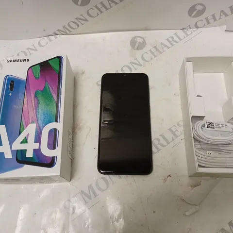 BOXED SAMSUNG GALAXY A40 64GB WITH ACCESSORIES