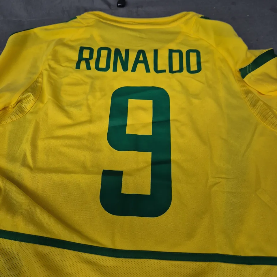 BRAZIL HOME FOOTBALL SHIRT - RONALDO PRINT - SIZE M 