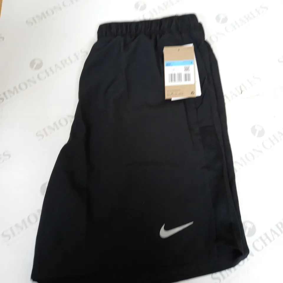 NIKE LOGO SHORTS SIZE M 