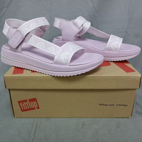 BOXED PAIR OF FITFLOP SURFF WEBBING BACK-STRAP SANDALS IN WILD LILAC SIZE UK 7