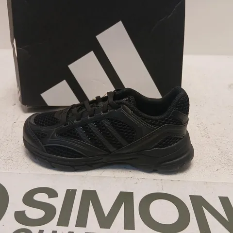 ADIDAS BLACK MESH RUNNING SNEAKERS – UK 13.5