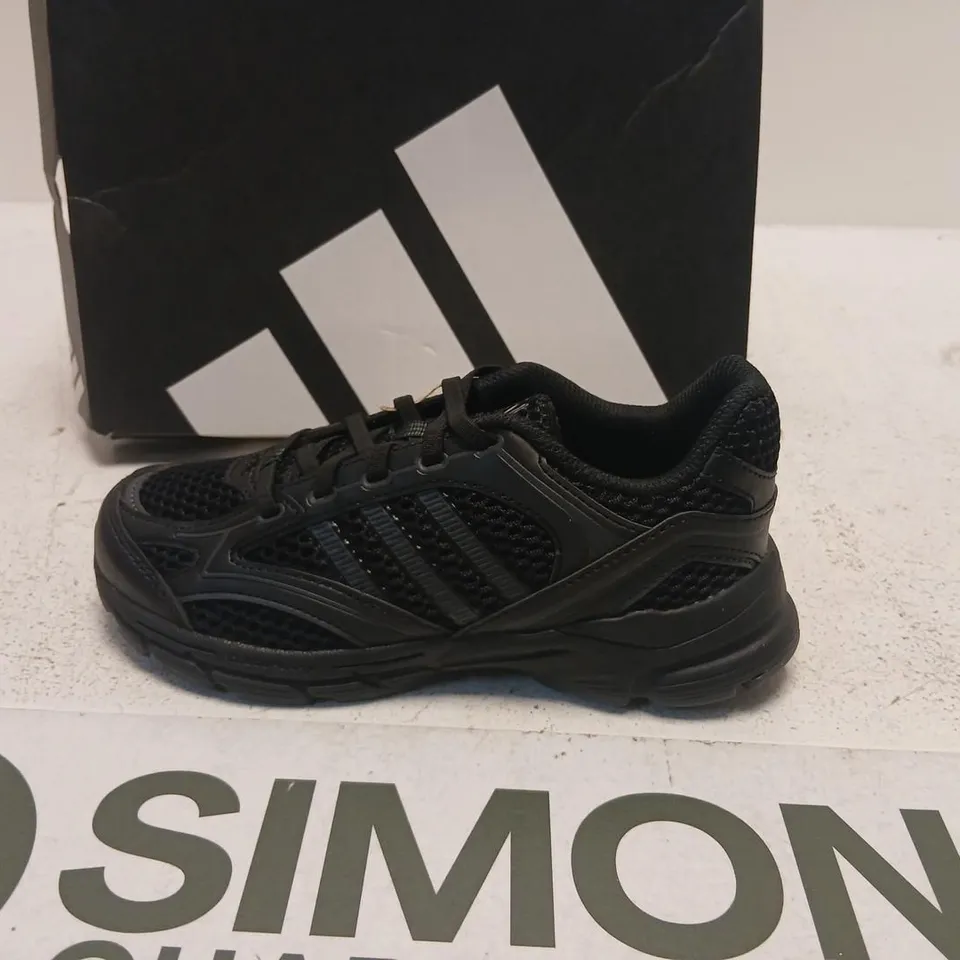 ADIDAS BLACK MESH RUNNING SNEAKERS – UK 13.5