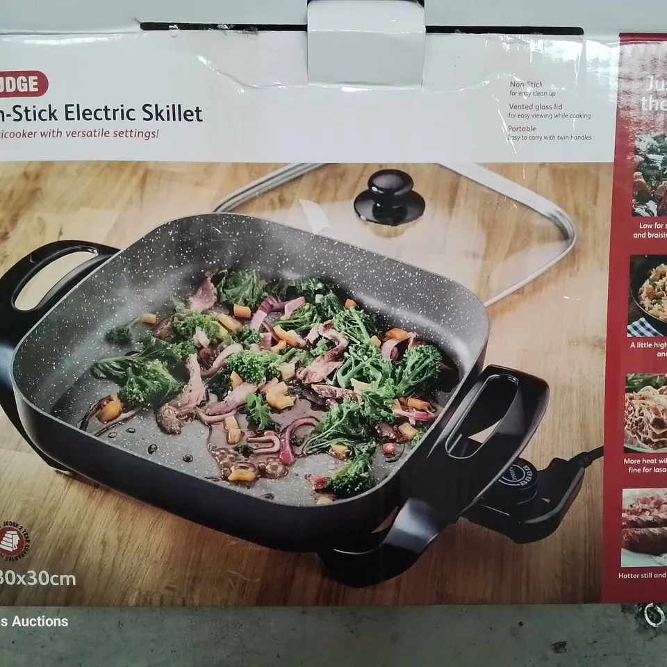 PALLETOF ASSORTED ITEMS, INCLUDING, ELECTRIC SKILLET, OFFICE CHAIRS, HOMEDIC TABLE, CORK NOTICE BOARD,