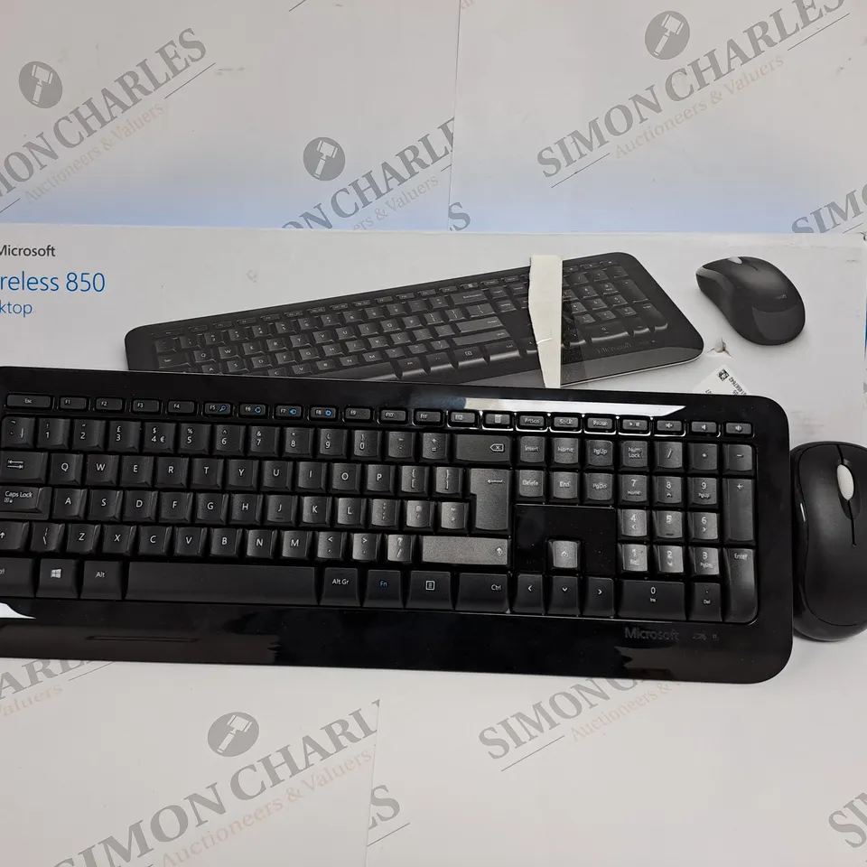 BOXED MICROSOFT WIRELESS 850 DESKTOP KEYBOARD AND MOUSE 