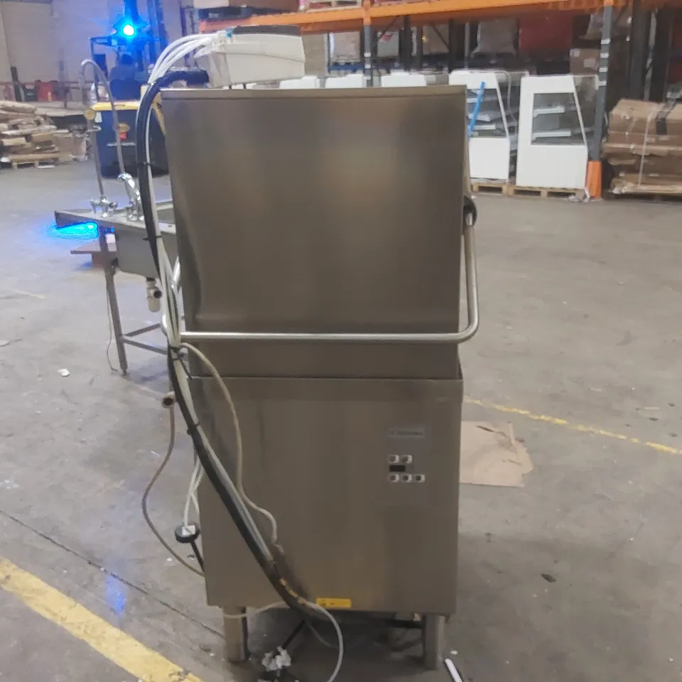 ELECTROLUX COMMERCIAL PASS THROUGH DISHWASHER