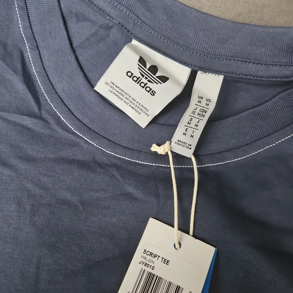 ADIDAS SCRIPT TEE – NAVY BLUE, UK M (US M)