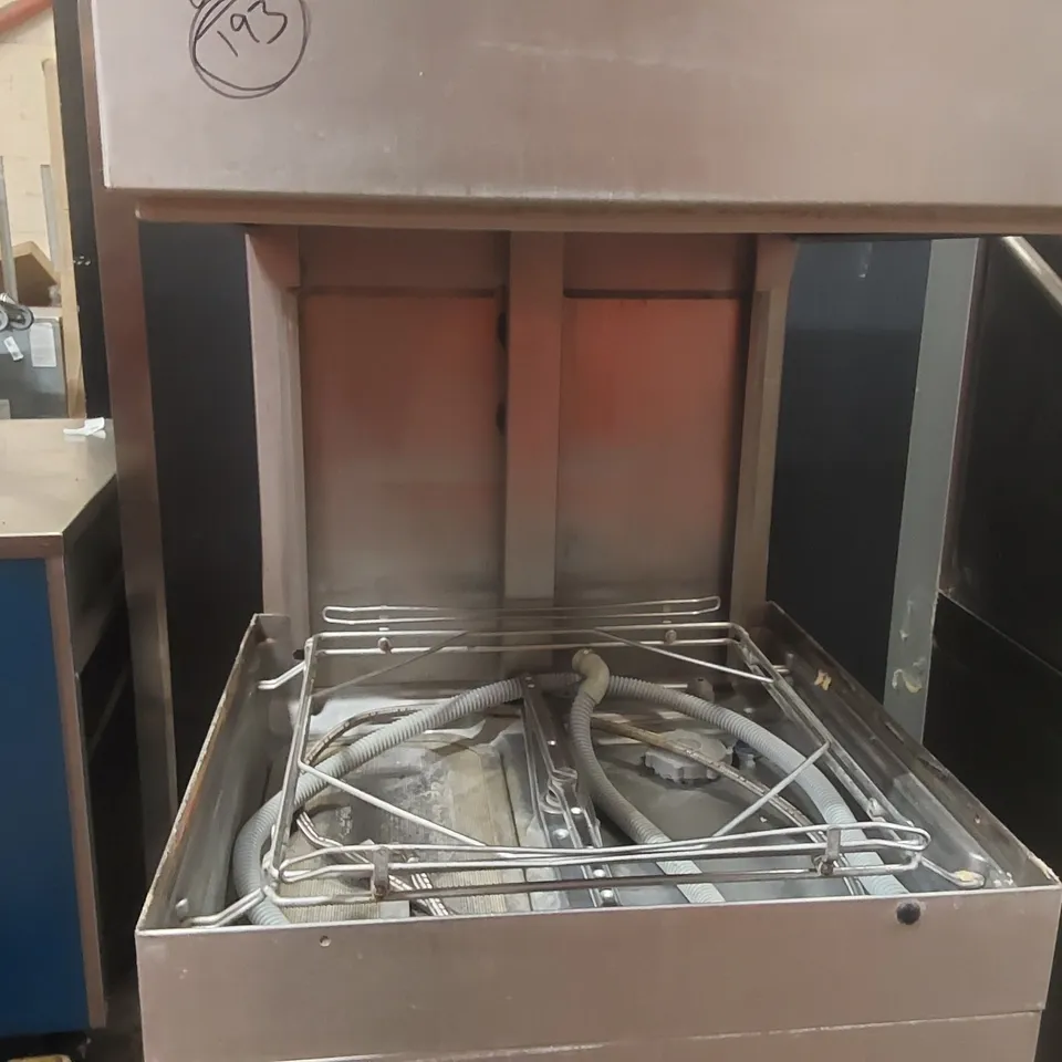 HOBART BARAID S900-10N HOOD DISHWASHER