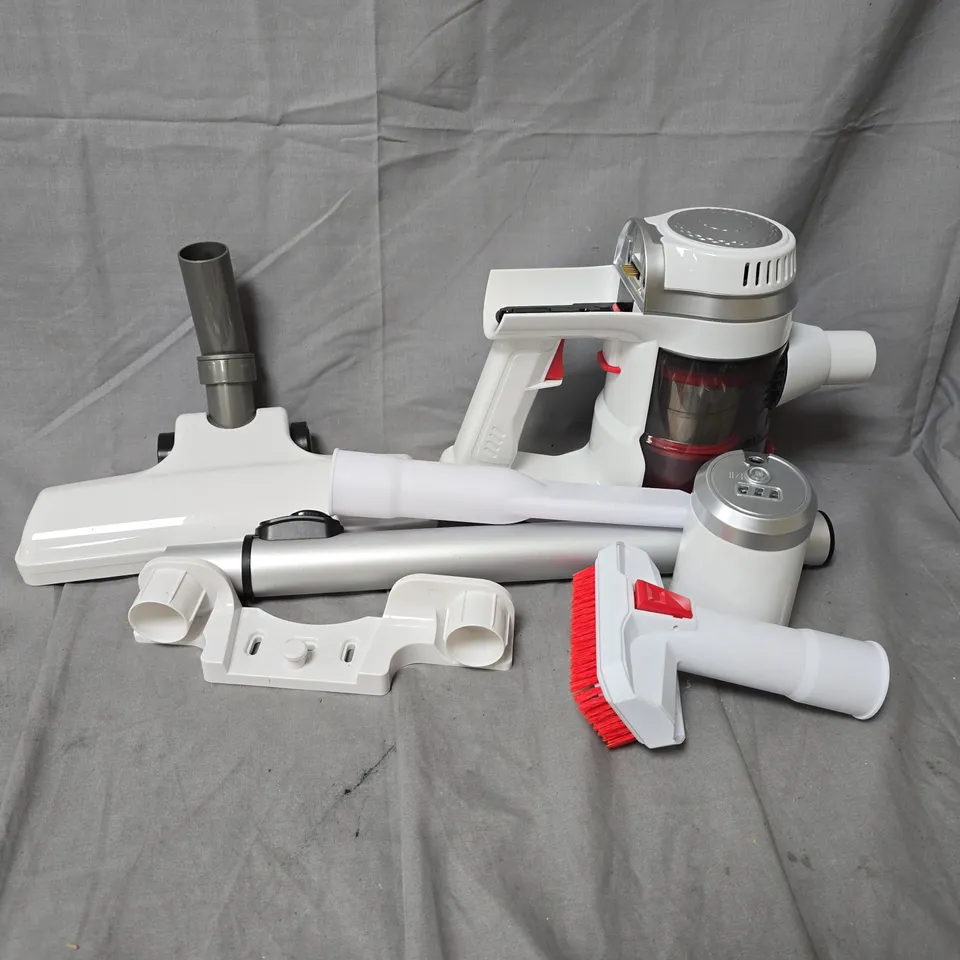 HANDHELD AND CORDLESS VACUUM CLEANER WITH ATTACHMENTS