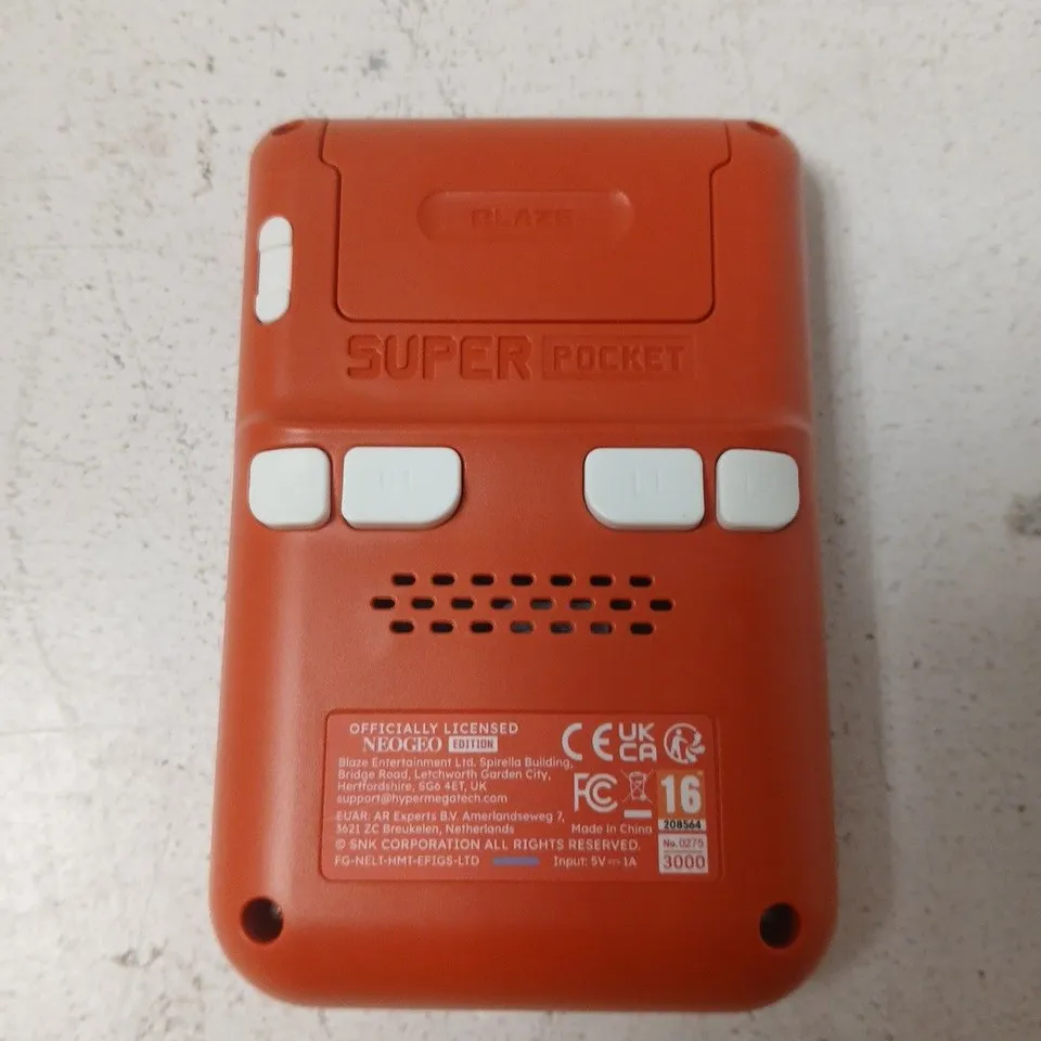 NEO GEO POCKET HANDHELD CONSOLE