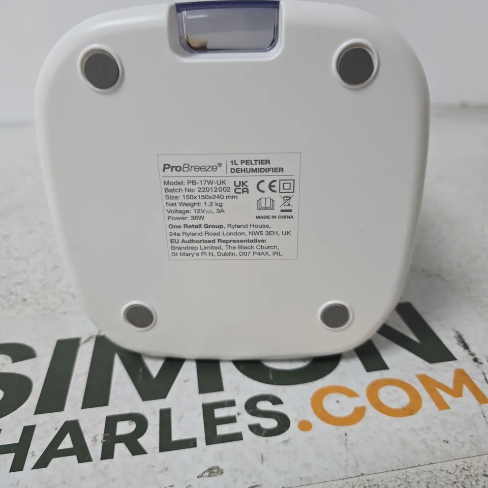 PROBREEZE PB-17W-UK 1L PELTIER DEHUMIDIFIER UNBOXED