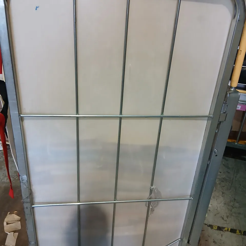 LARGE QUANTITY OF ASSORTED FICTION AND NON FICTION BOOKS