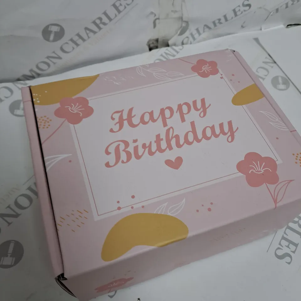 21ST BIRTHDAY PRESENT BOX TO INCLUDE CUP, SOCKS, CANDLE ETC