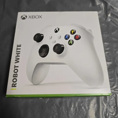 BOXED XBOX ROBOT WHITE WLC 1914 CONTROLLER