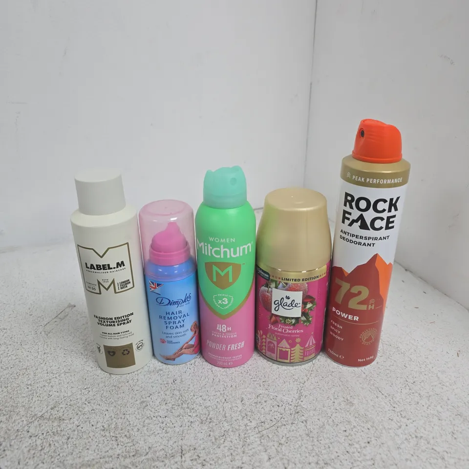 APPROXIMATELY 20 ASSORTED AEROSOLS TO INCLUDE ROCKFACE 72H, GLADE FROSTED FLORAL CHERRIES, MITCHUM WOMEN, ETC - COLLECTION ONLY