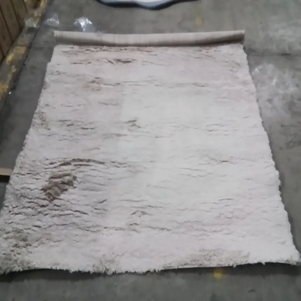 STILLAGE OF APPROXIMATELY 20 QUALITY DESIGNER RUGS