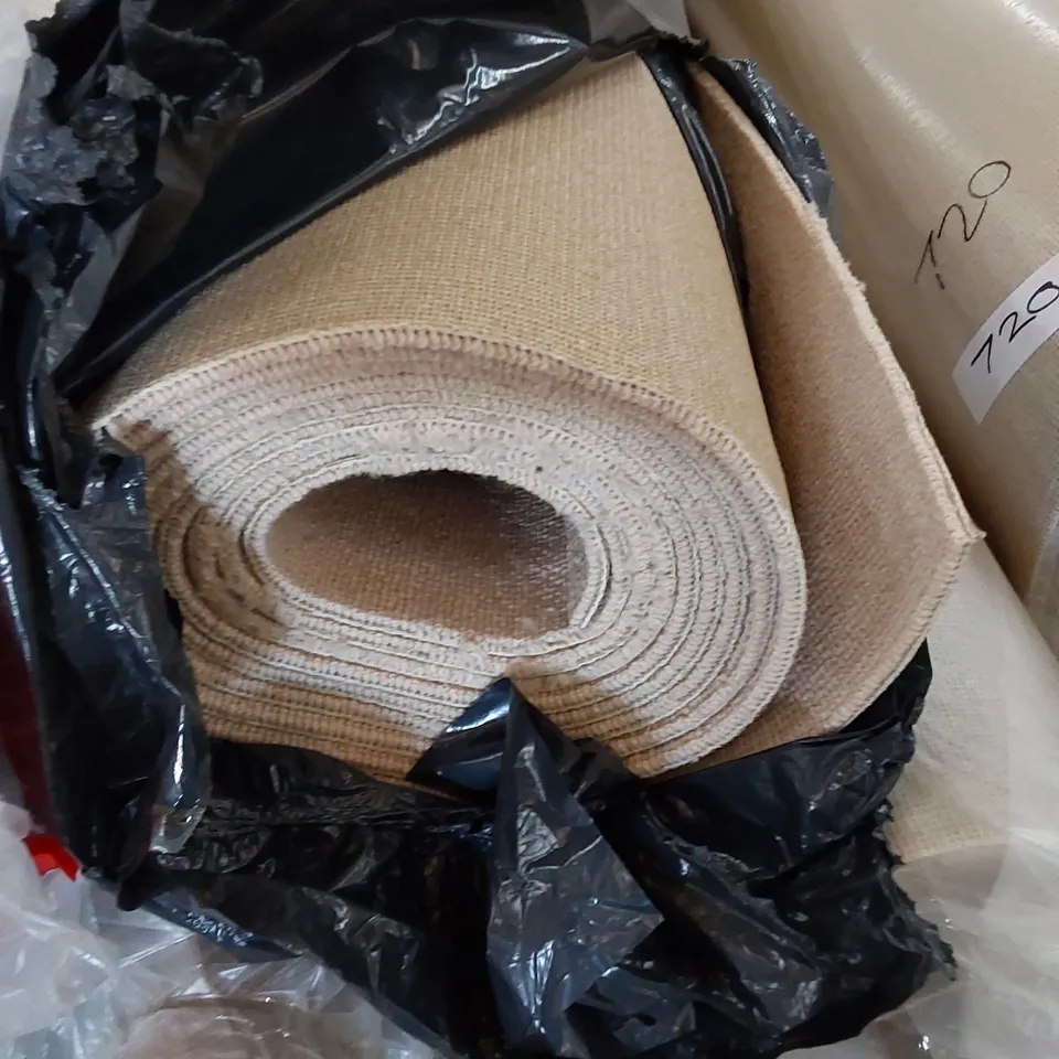 ROLL OF QUALITY STORM ALMOND CARPET // SIZE: APPROXIMATELY 5.9 X 4m