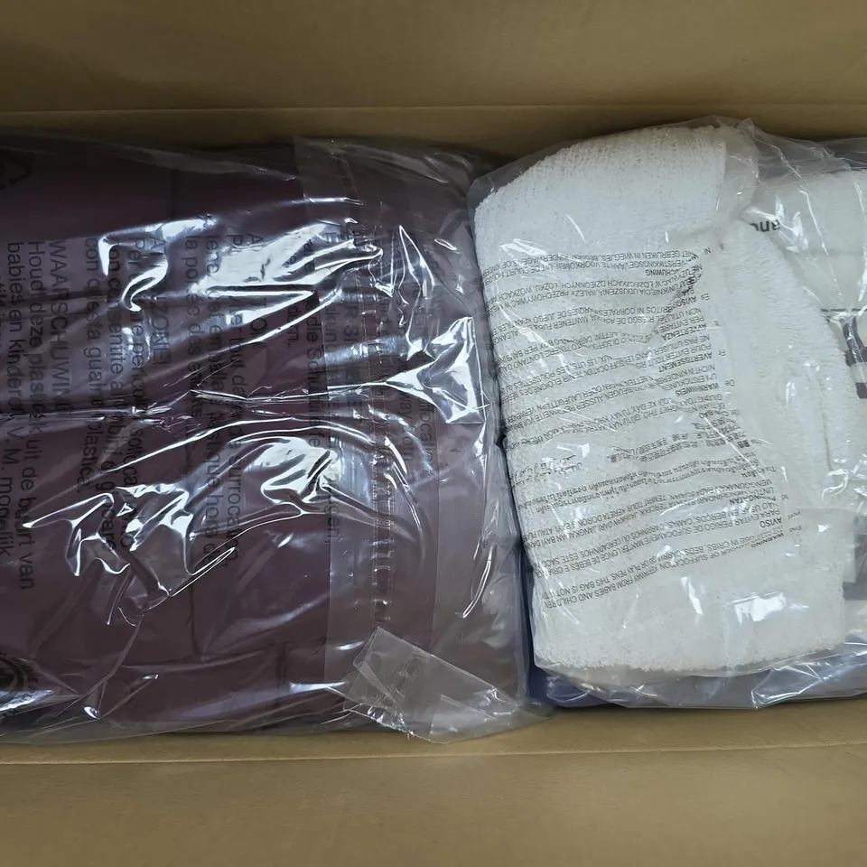 APPROXIMATELY 5 ASSORTED CLOTHING ITEMS IN VARIOUS SIZES, COLOURS & STYLES TO INCLUDE SUPER BAGGY TRACK PANTS, RUMI OPEN KNIT MINI DRESS, QUILTED VEST, ETC