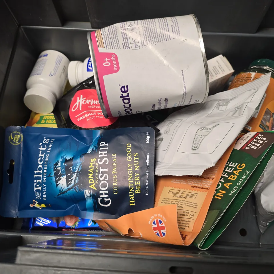 APPROXIMATELY 10 ASSORTED FOOD & DRINK ITEMS TO INCLUDE - WHOLE FOOD EARTH SESAME SEEDS , FILBERTS GHOST SHIPS BEERY NUTS ETC