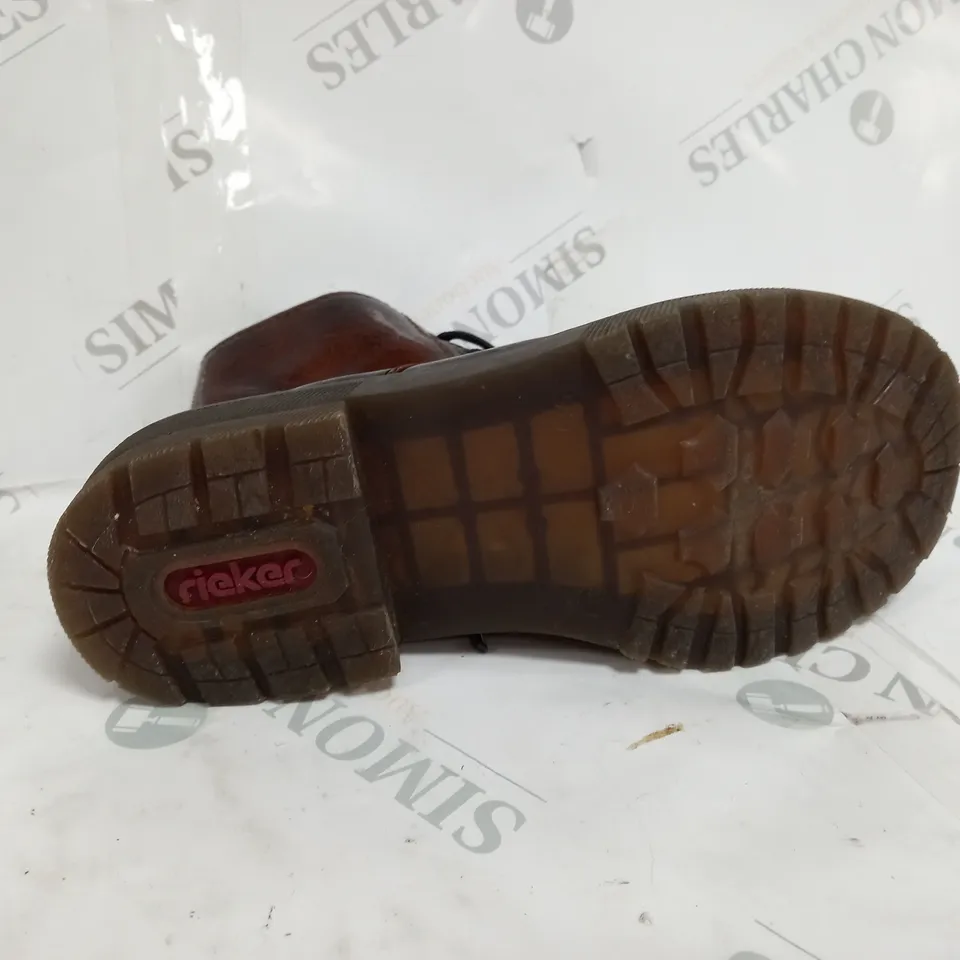 PAIR OF RIEKER LACE ANKLE BOOTS IN BRONZE - 5