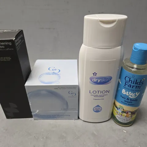 APPROXIMATELY 17 ASSORTED HEALTH & BEAUTY ITEMS TO INCLUDE - DRY SKIN LOTION , CHILDS FARM HAIR & BODY WASH ETC