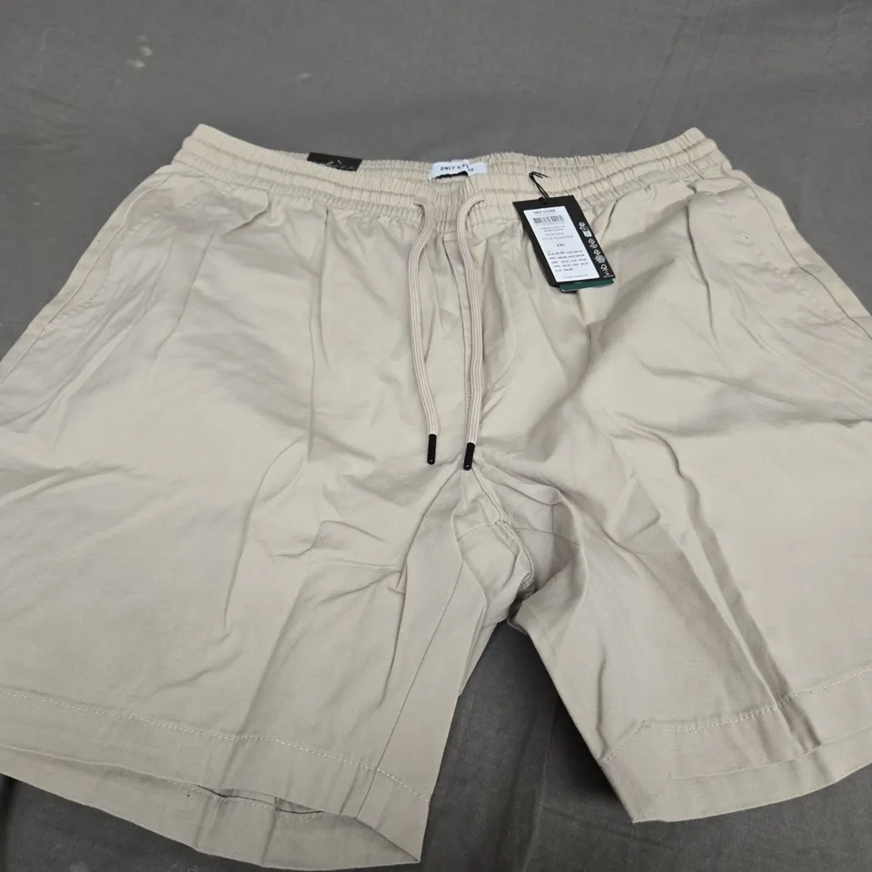 ONLY & SONS SILVER LINING SHORTS IN NOOS - SIZE XXL