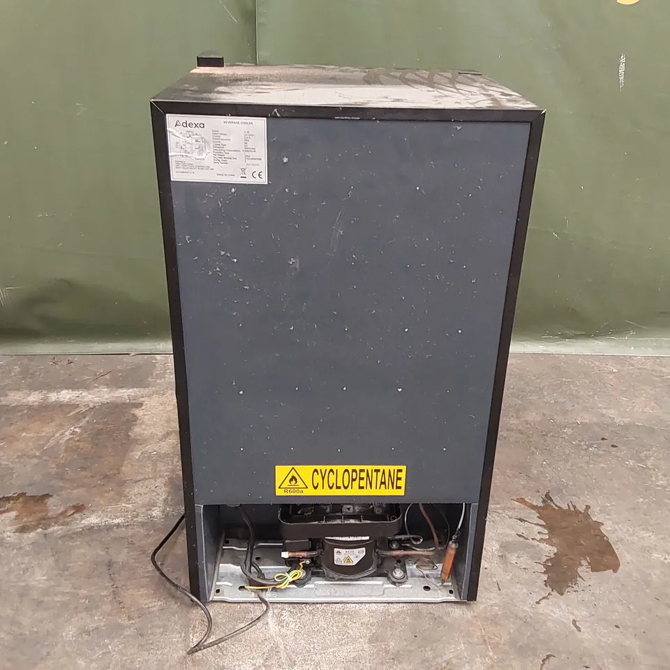 ADEXA JC-95 COMMERCIAL BEVERAGE COOLER 