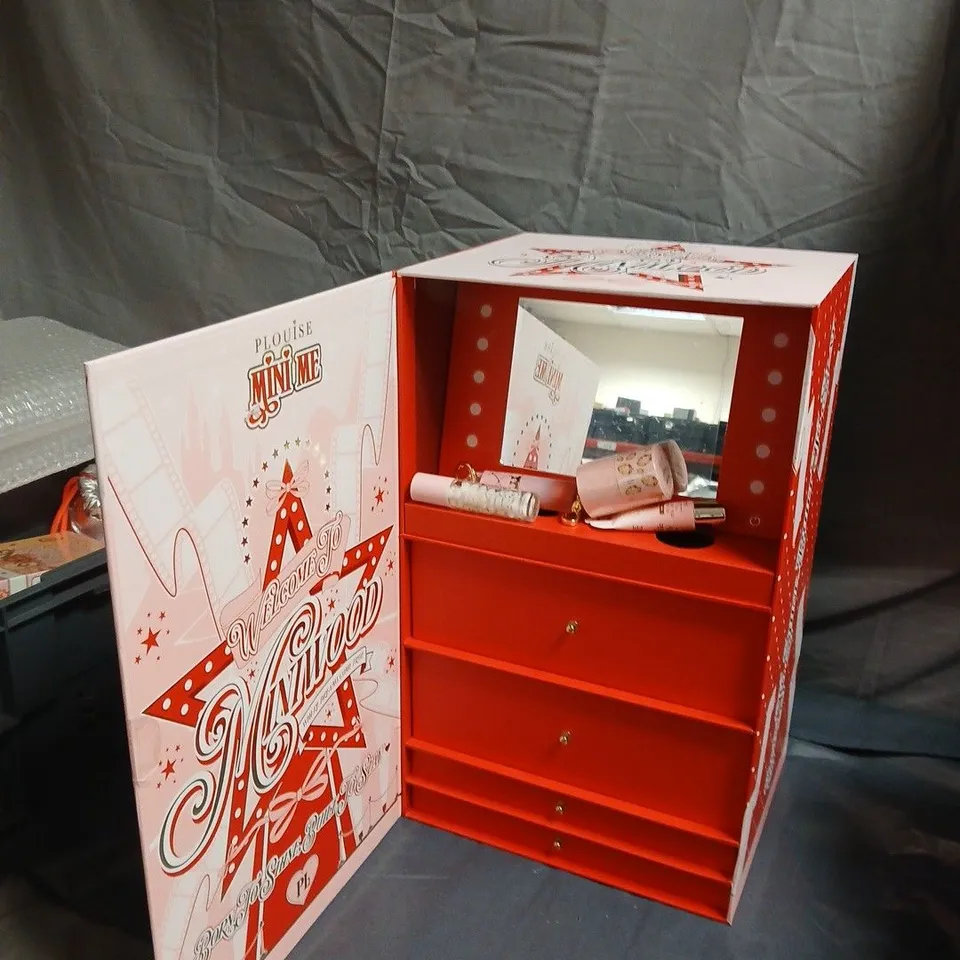 PLOUISE MINI ME MUA VANITY STATION 