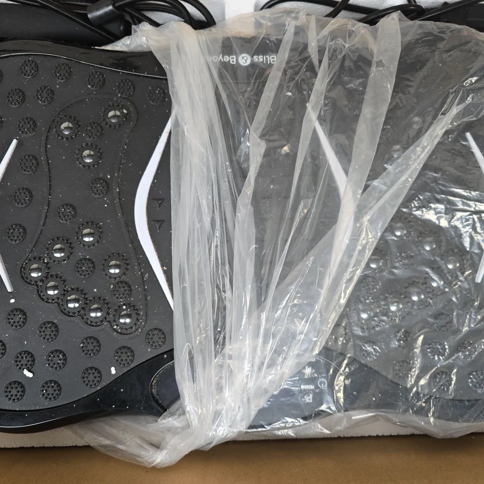 BOXED BLISS & BEYOND COREPULSE VIBRATION MASSAGER PLATE