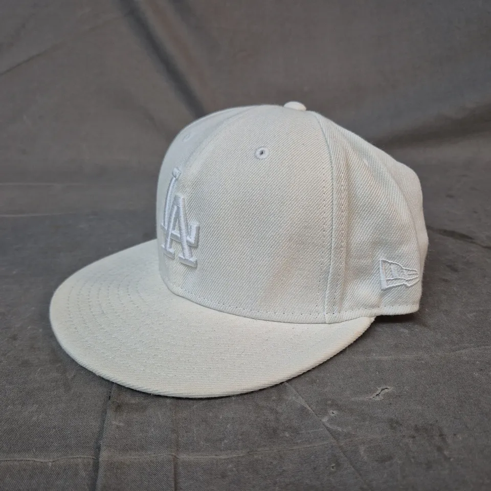 NEW ERA LA DODGERS CAP IN OFF WHITE