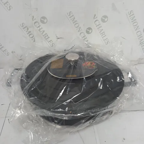 MASTERCLASS SHALLOW CASSEROLE DISH IN BLACK