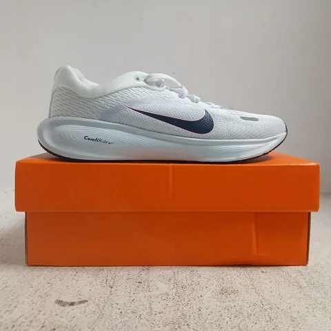 BOXED PAIR OF NIKE STELLAR RIDE TRAINERS IN WHITE SIZE UK 3.5