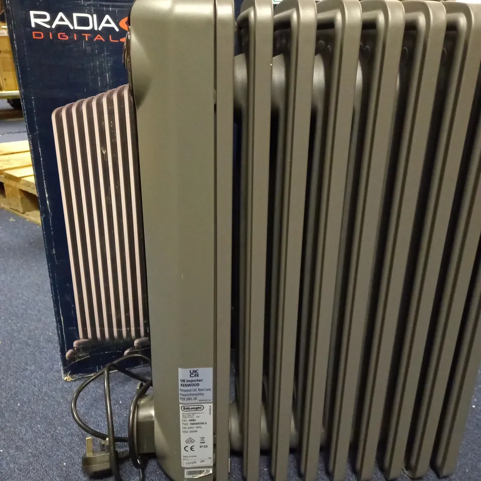 DELONGHI ELECTRIC OIL-FILLED RADIATOR