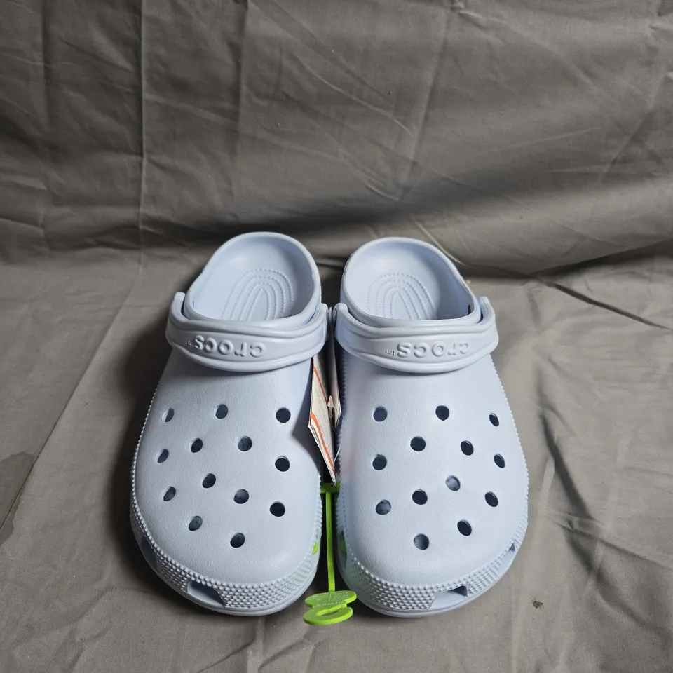 PAIR OF CLASSIC CROC CLOGS - UK SIZE M7 / W8