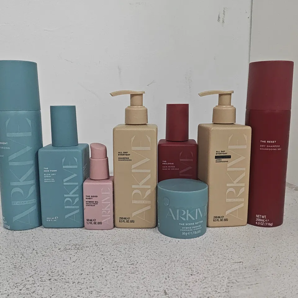 LOT OF 10 ASSORTED UNPACKAGED ARKIVE BEAUTY SETS