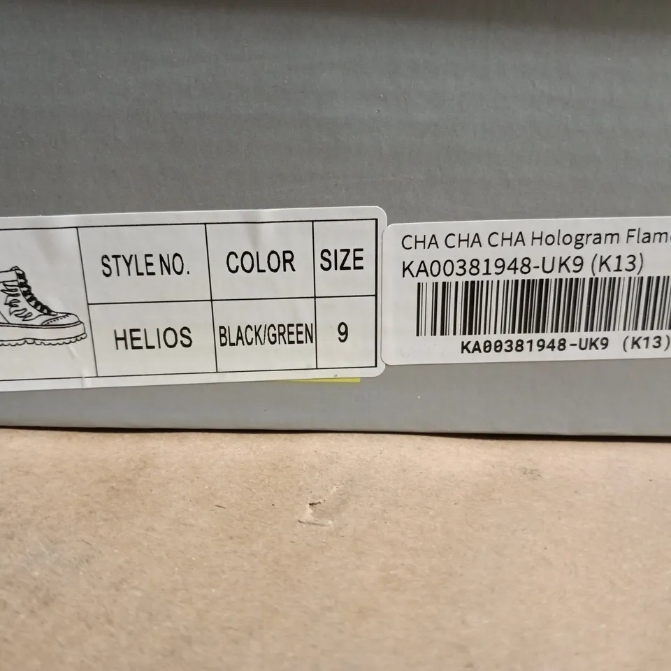 KOI CHA CHA CHA HELIOS HOLOGRAM FLAME BOOTS, BLACK/GREEN, UK9