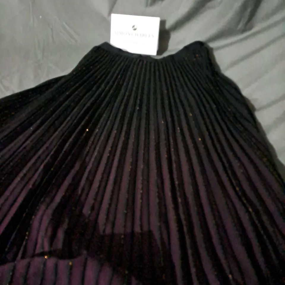 APPROXIMATELY 50 ASSORTED ITEMS OF WOMEN'S CLOTHING TO INCLUDE MONSOON DRESS SIZE XL, APRICOT DRESS SIZE 18, PHASE EIGHT SKIRT SIZE 10 