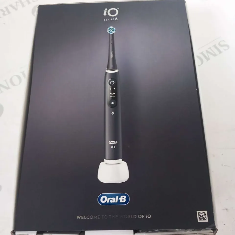 BOXED ORAL-B IO SERIES 6 ELECTRIC TOOTHBRUSH