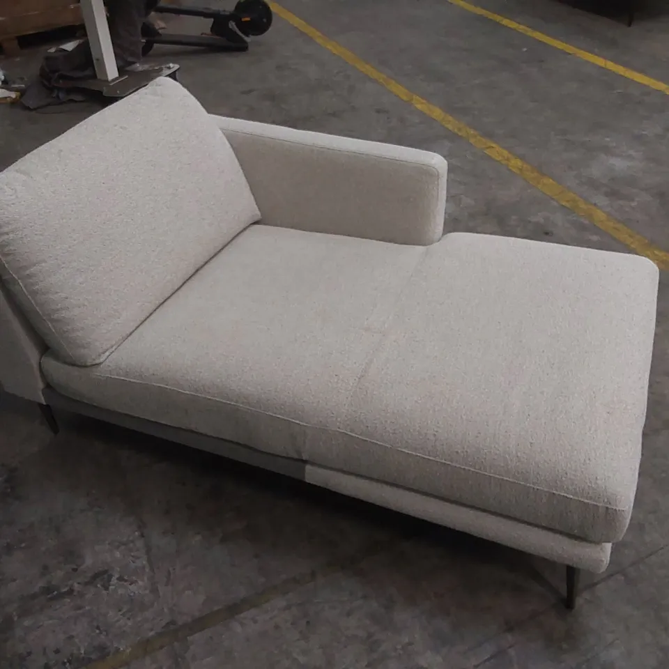 QUALITY DESIGNER ITALIAN MADE SOPHIA FABRIC CHAISE LOUNGE RHF SOFA PIECE - PART ONLY