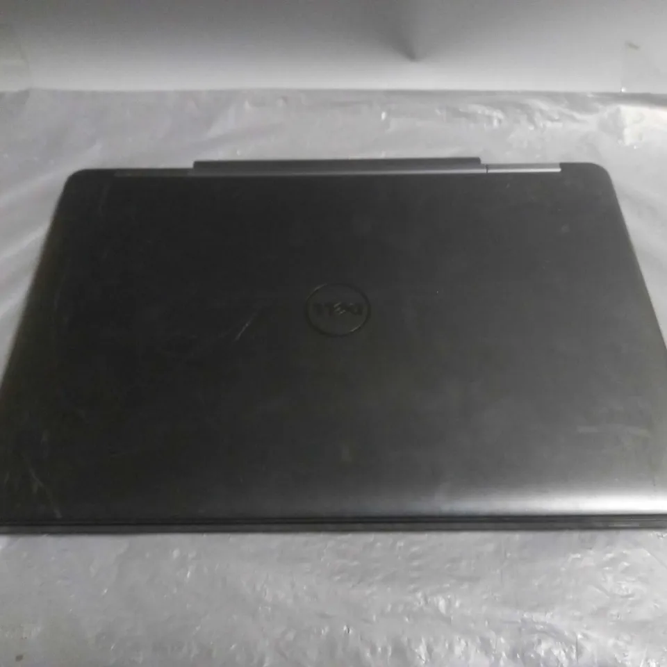 DELL LATITUDE E5540 LAPTOP